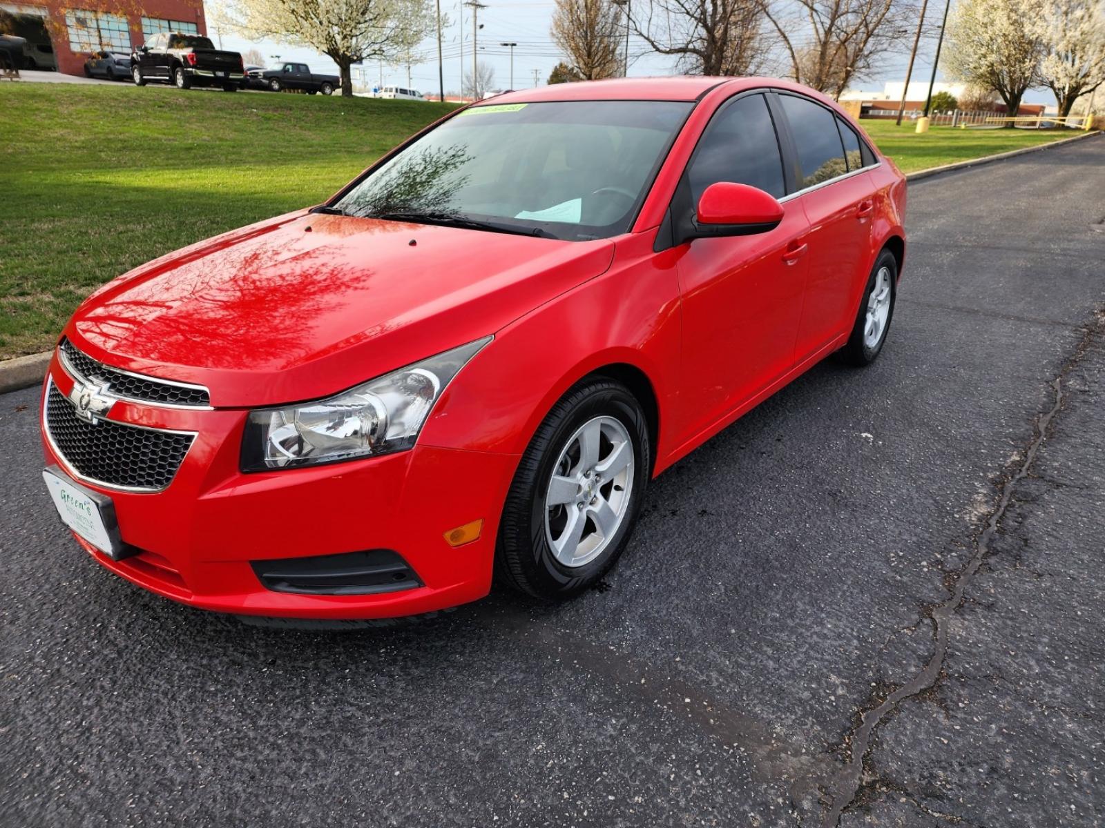 2014 RED /Gray Chevrolet Cruze 1LT Auto (1G1PC5SB0E7) with an 1.4L L4 DOHC 16V TURBO engine, 6-Speed Automatic transmission, located at 1221 Madison St., Shelbyville, TN, 37160, (931) 680-9439, 0.000000, 0.000000 - Photo #0